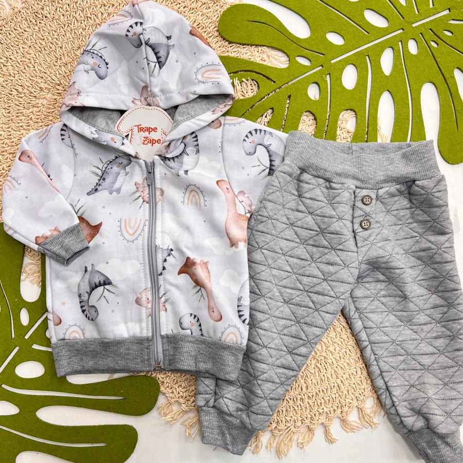 Inverno 2025 - Conjunto Dinos nas Nuvens Jaqueta com Capuz e Calça - Cinza